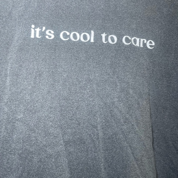 Comfort Colors Unisex Gray Graphic T-Shirt - Picture 2 of 4